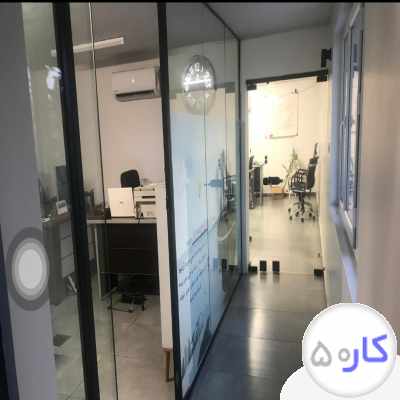 بازاریاب و کارشناس فروش داخل شرکت