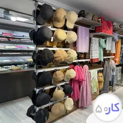 فروشنده خانوم شال وروسری درنوولا شال زیر30 سال
