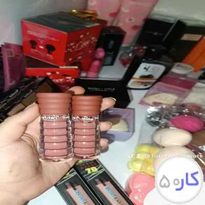 فروش انواع لوازم آرایشی و مراقبت پوست و مو