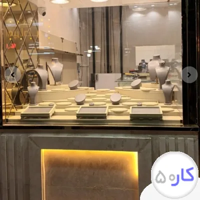 عکس آگهی ویترین طلا فروشی دکور طلا فروشی