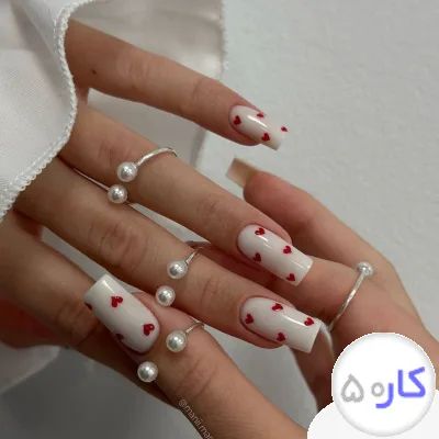 عکس آگهی نیازمند مدل برای ناخنکاری